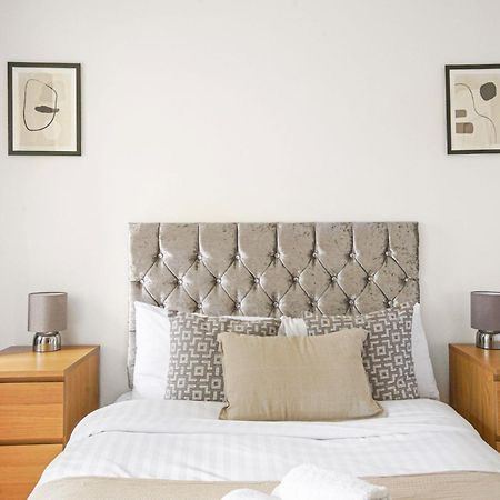 Paddington - 2Br With Balcony - Cityapartmentstay 런던 외부 사진